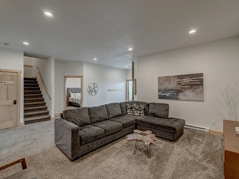 Stewart Slope Rd — Photo 11