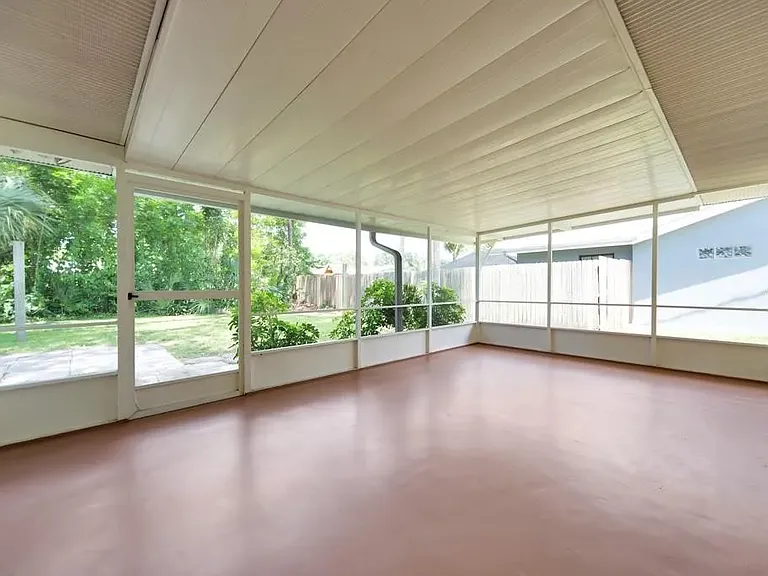 3379 Bougainvillea St — Photo 23