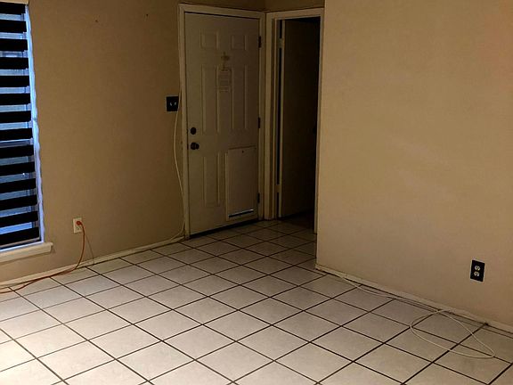 5th image of 10632 Cuatro Vistas Dr APT C