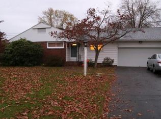 4 Primrose Path, Hatfield, MA 01038