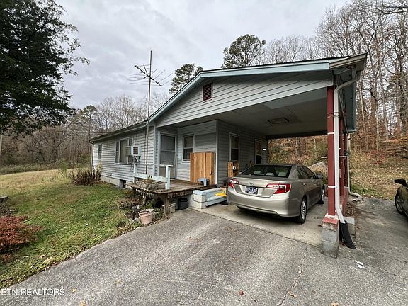3rd image of 920 Oliver Springs Hwy