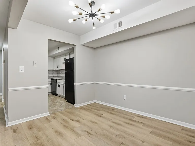 The Lenox Apartment Homes — Photo 7