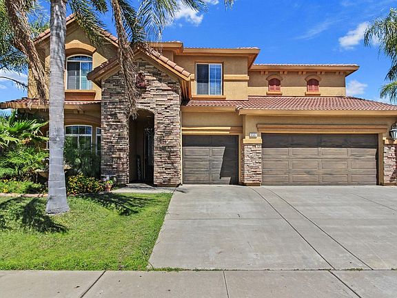 2nd image of 5567 Stonehaven Dr
