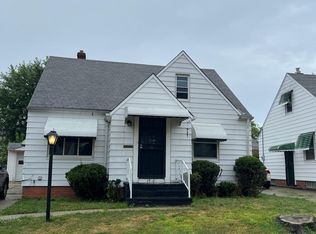 18405 Lewis Dr, Maple Heights, OH