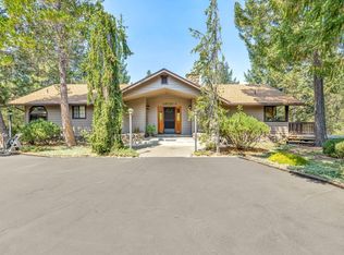 259 Garnet Ln, Grants Pass, OR 97526