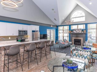10811 W Ten Mile Rd #11-24589, Oak Park, MI 48237