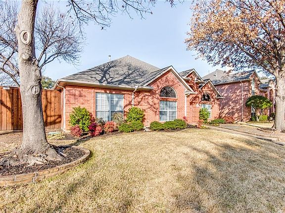 2nd image of 2633 Mossvine Dr