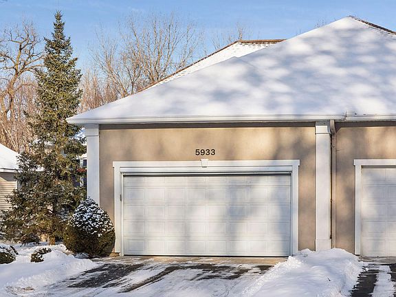 3rd image of 5933 Forestview Ln N
