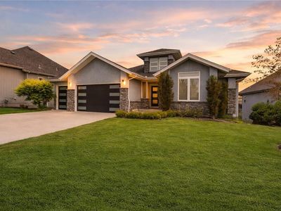 17305 Umbra St, Overland Park, KS, 66221