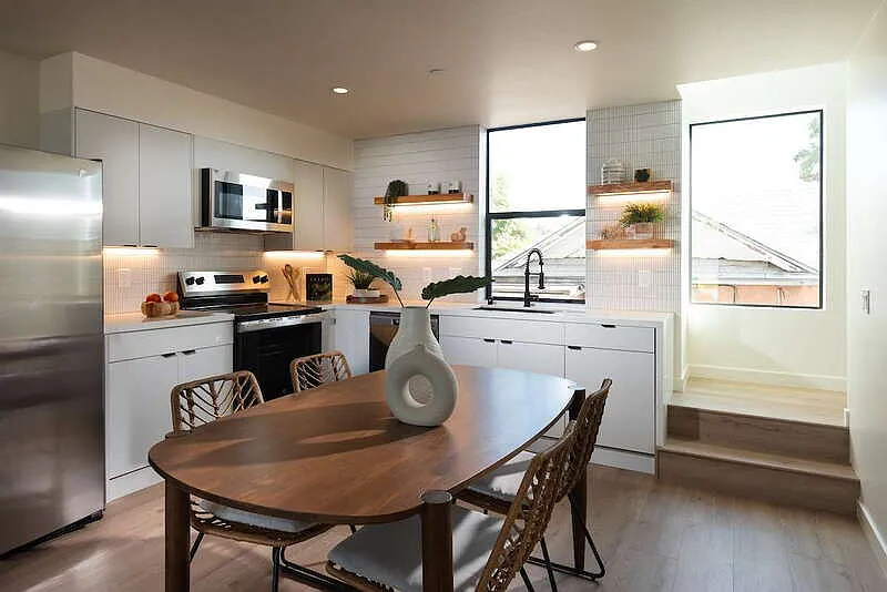 2 bed, 1.5 bath, $3,199 — Photo 4