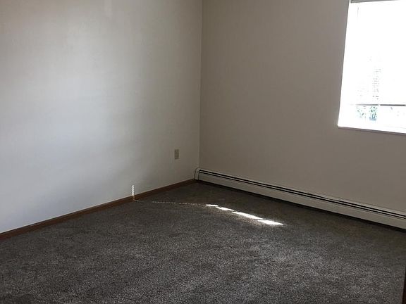 4th image of 1518 S Wasson Ln APT 8