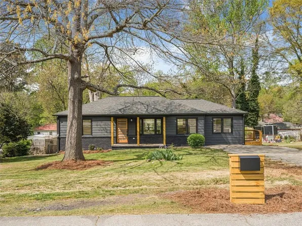 960 Pine Forest Dr SW, Mableton, GA 30126