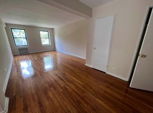 73-07 190th St #1, Fresh Meadows, NY 11366