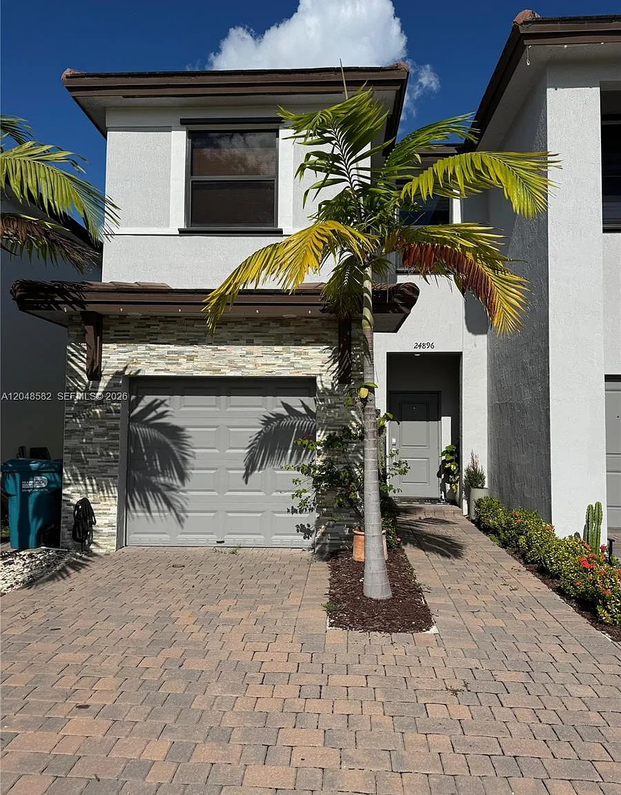 Allapattah Gardens — Photo 1