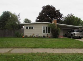 1227 Hoover St, Janesville, WI 53545