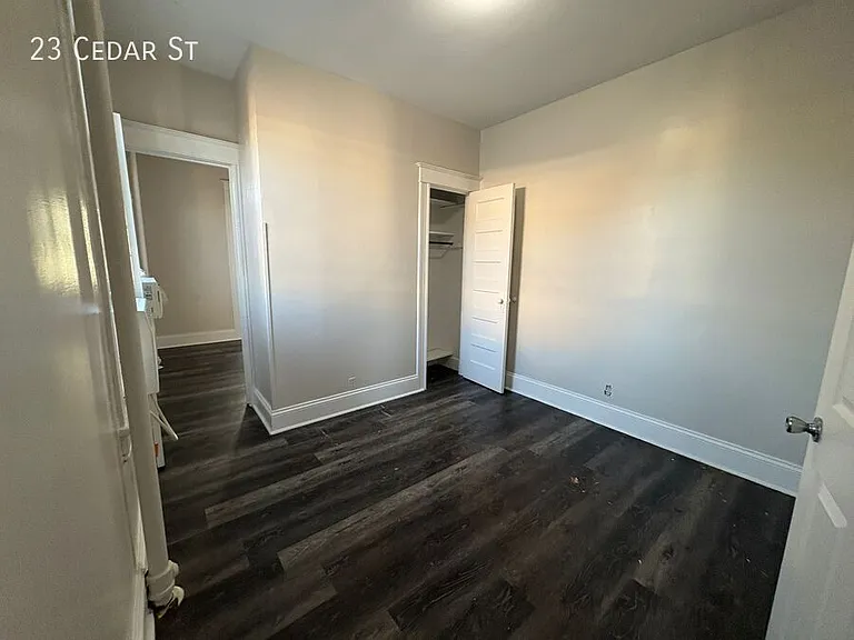 23 Cedar St — Photo 8