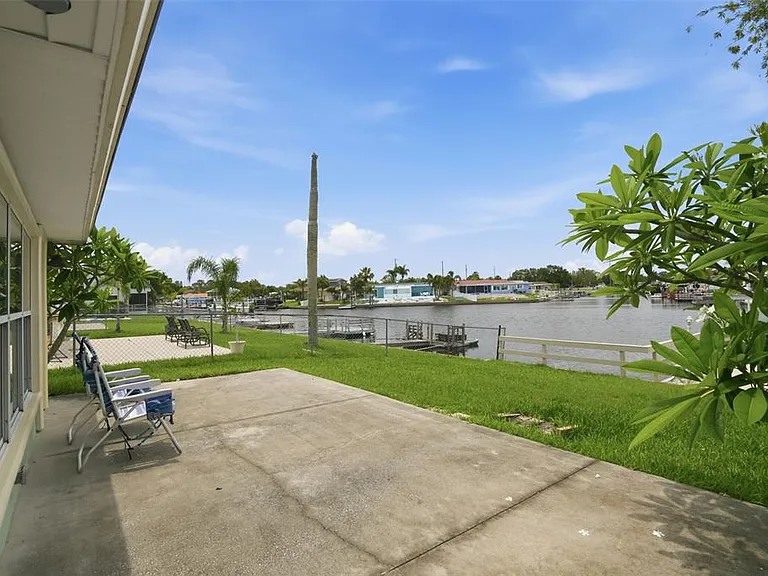 4436 Floramar Ter — Photo 23