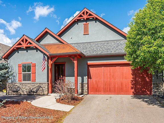 2nd image of 1363 River Bend Way