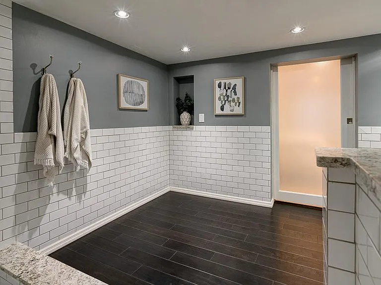 619 E Jeffrey Pl — Photo 11
