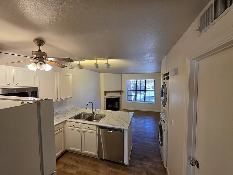 4901 E Kelton Ln #1246 — Photo 6