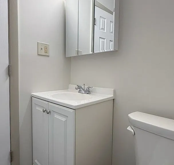 322 Hudson St / Luca Investments LLC — Photo 6