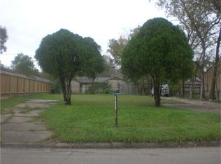 1010 Ogilvie St, Houston, TX 77017