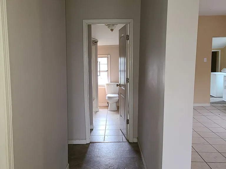 105 McClure St — Photo 31