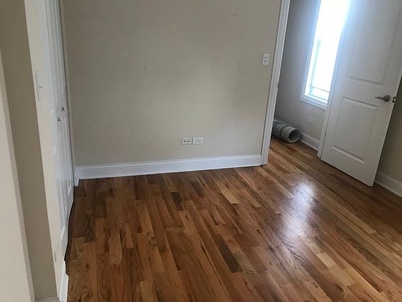 2nd image of 1843 W Thomas St #1E