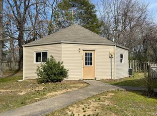 216 Roundhouse Rd, Paducah, KY 42001