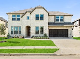 1041 Canterbury Ln, Forney, TX 75126