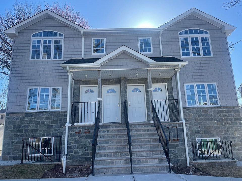 1st image of 466A Robinson Ave #A