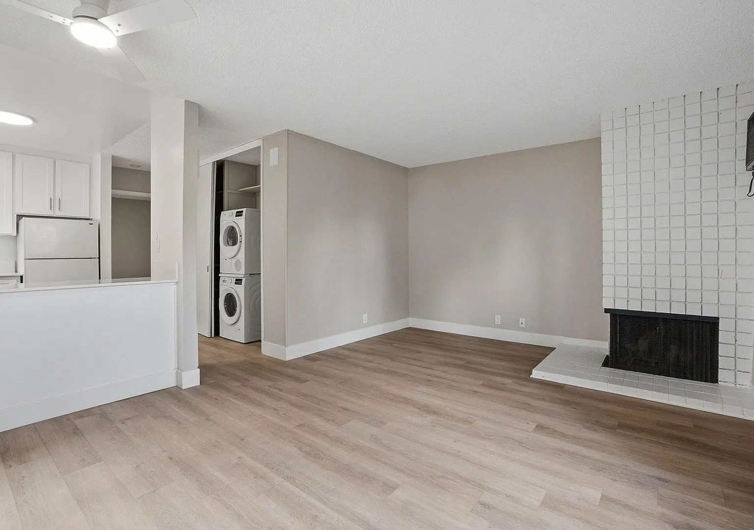 330 Golf Club Rd — Photo 3