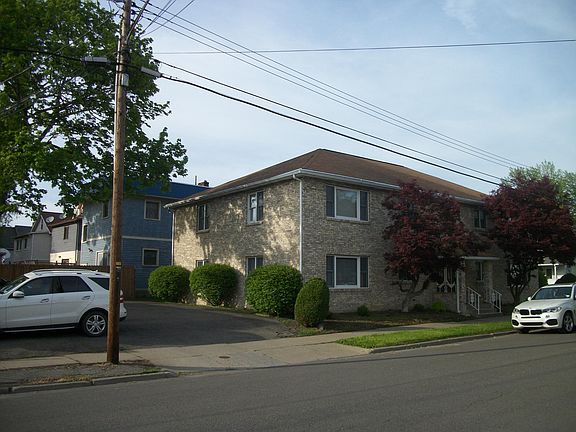 3rd image of 24 Tompkins St APT 1