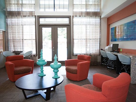 Leasing Lounge at Monroe Place