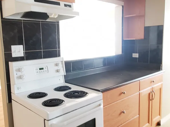 9035 99th St NW, Edmonton, AB T6E 3V6