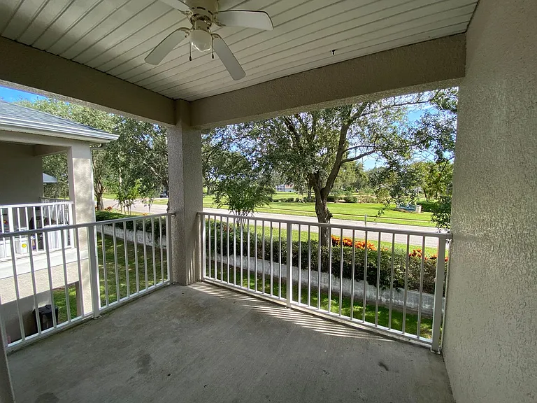 1014 Hemingway Cir — Photo 18
