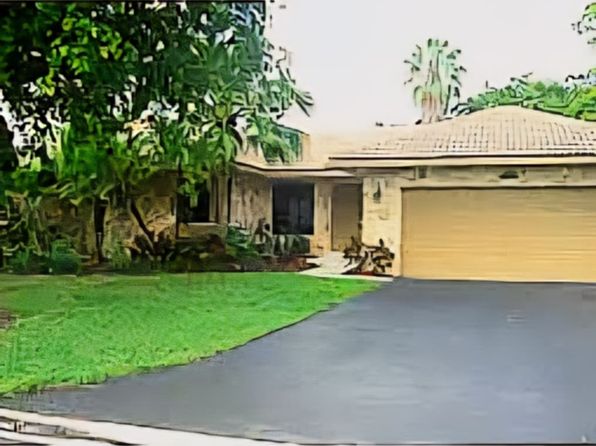 5380 NW 64th Way