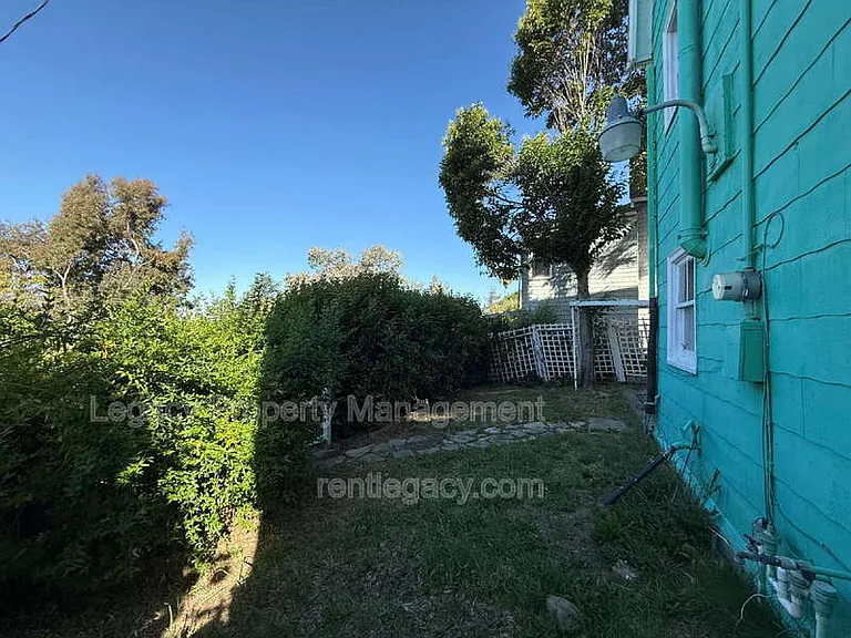 69 B St — Photo 13