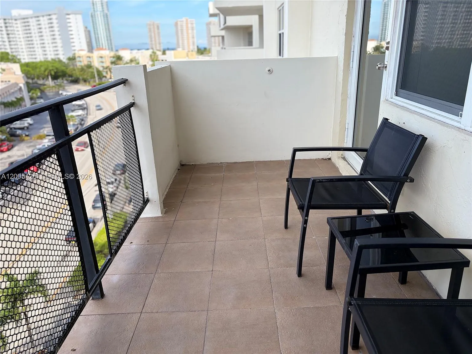 Ocean View Towers Condo — Photo 4