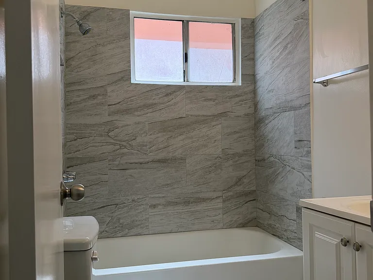 2825 S Sepulveda Blvd #4C — Photo 6