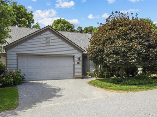 756 Heritage Hls #B, Somers, NY 10589