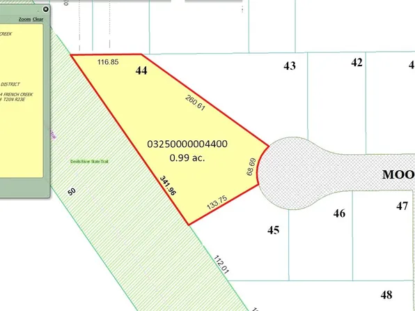710 Moonbeam Ln #44, Francis Creek, WI 54214