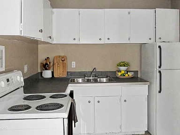 4th image of 10835 115th St NW #506065