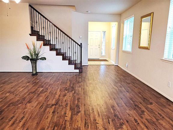 5th image of 2302 Waterford Park St
