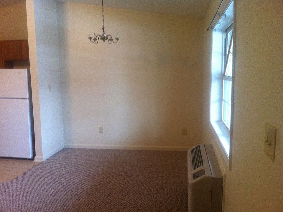 Living/Dining 2