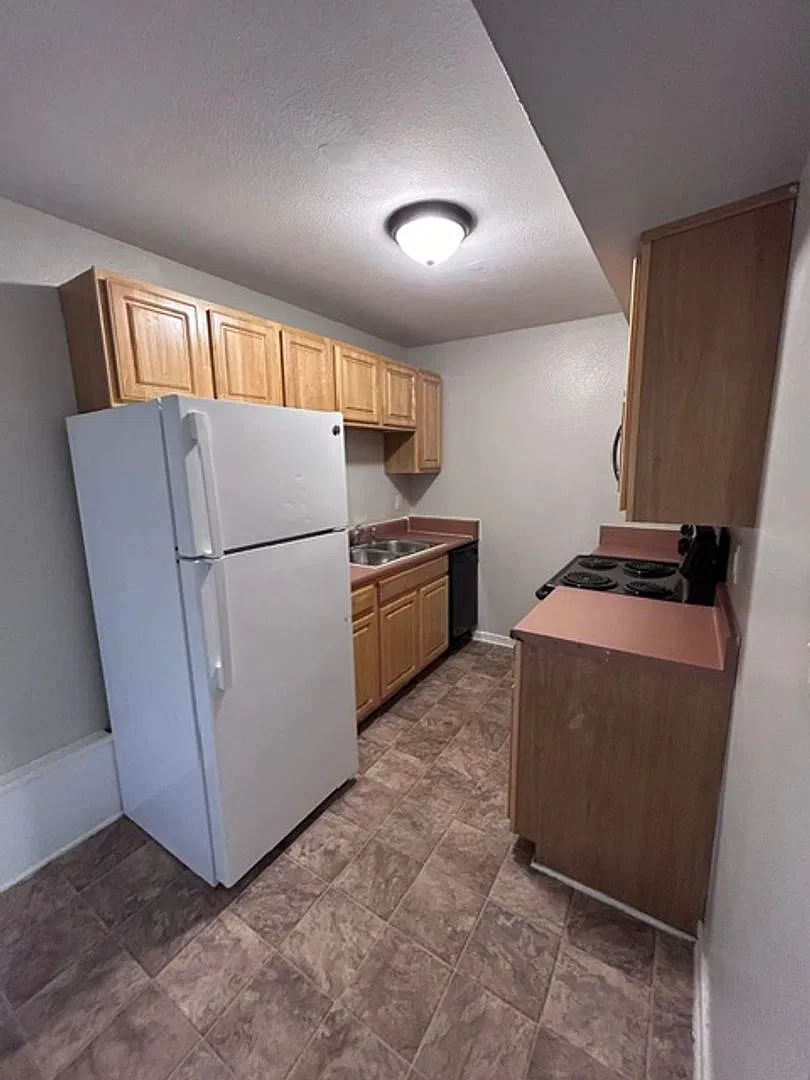 3528 E Richmond Rd — Photo 4