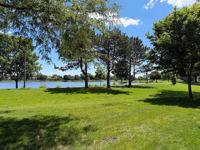 1 Parkside Ct #5 — Photo 19