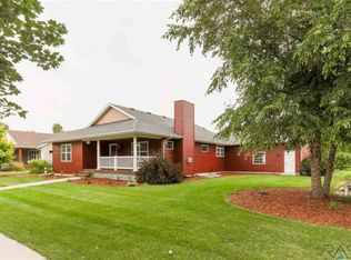 508 N Sunday Dr, Brandon, SD 57005