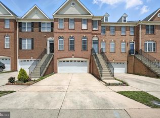 25899 Kirkwood Sq, Chantilly, VA 20152