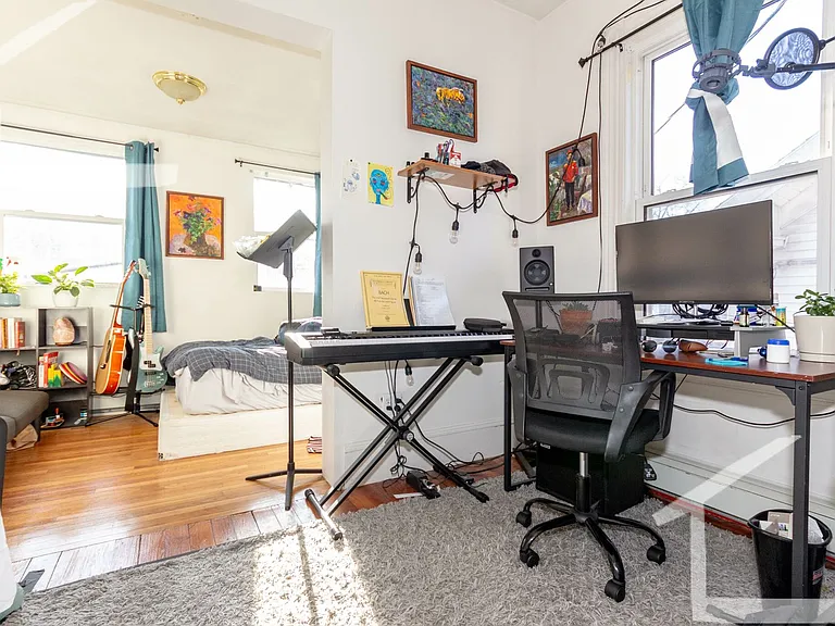 15 Greylock Rd #2A — Photo 2